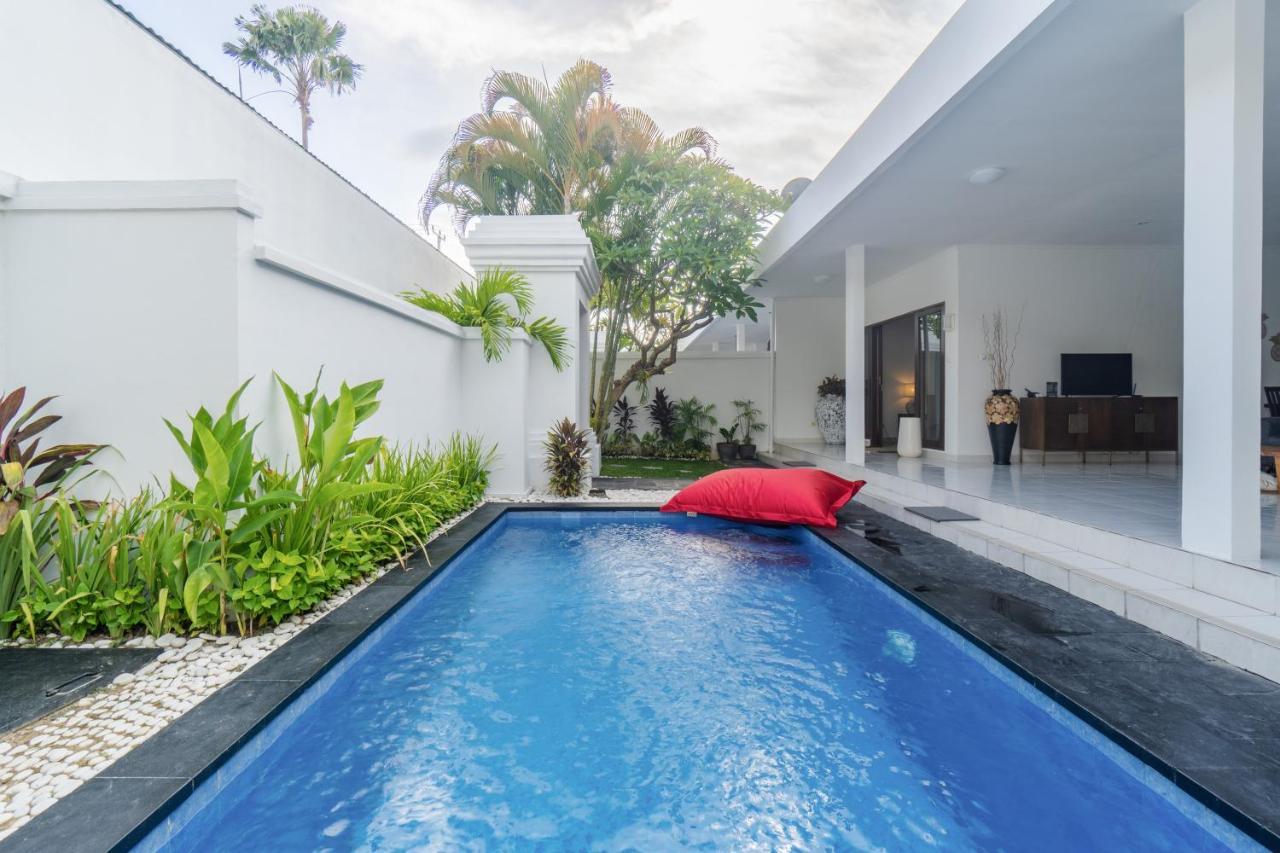 Casa Jinah 2 I Simply Modern Twin Villa *